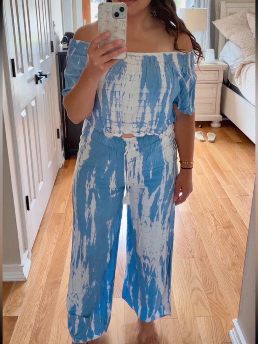 Two piece set